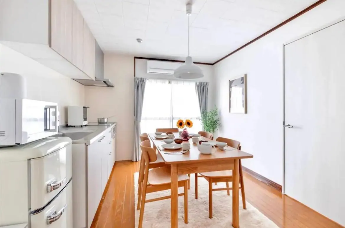 Apartment Mujiroomtaisyoosaka